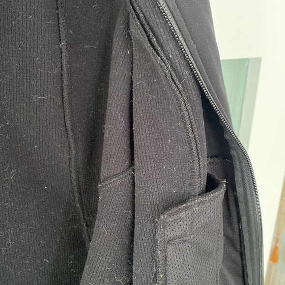 The North Face vest with Windwall windstopper technology- worn once - Picture 9 of 11